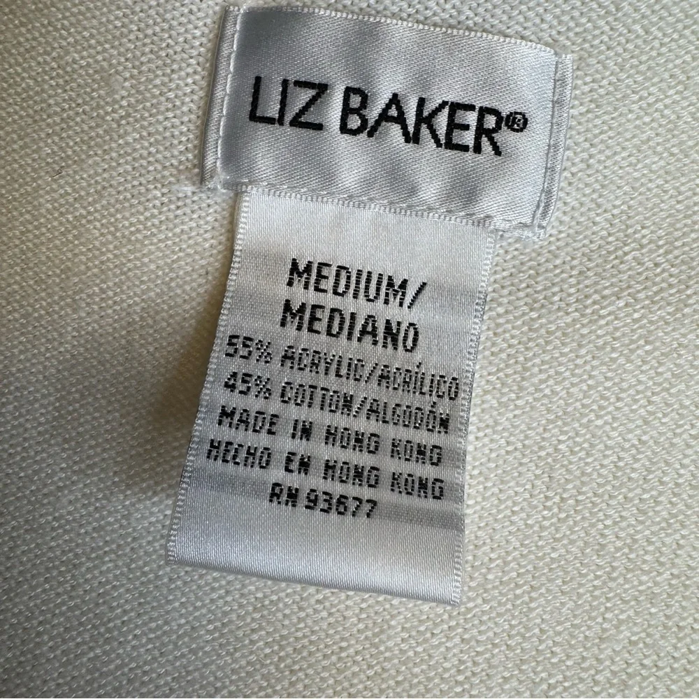 Liz Baker White Fitted Crew Neck Sweater Size Medium